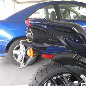 2008 FZ6 - Painted Exhaust Covers