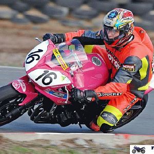 FZ6 Cup - Ken Wooton on what is now my bike! :)