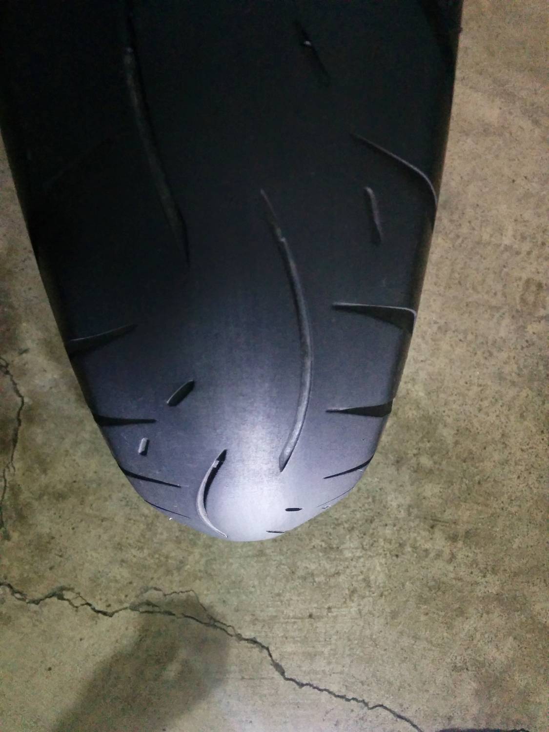 Front tire - wear profile @ 10K miles