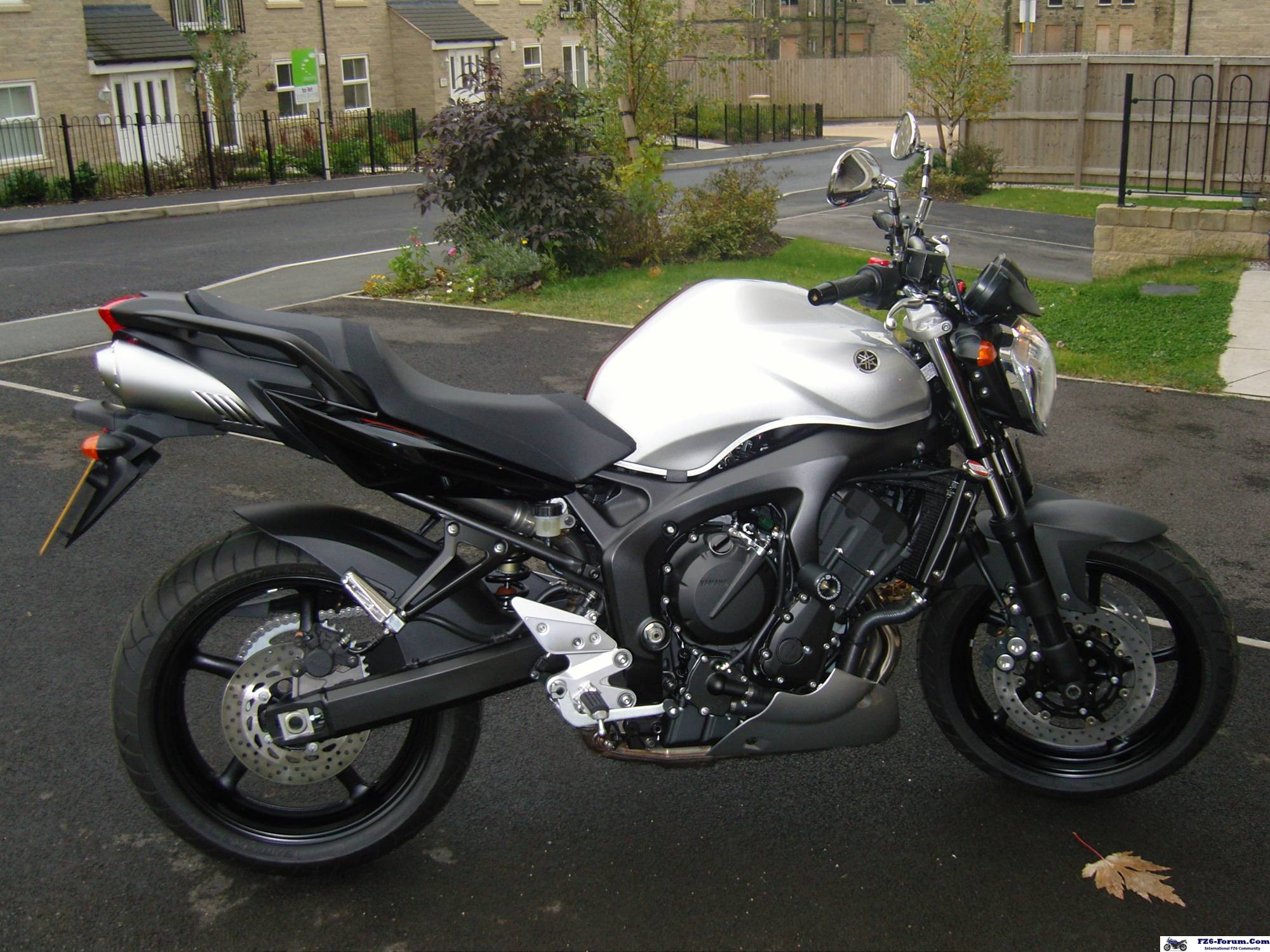 my fz6 s2