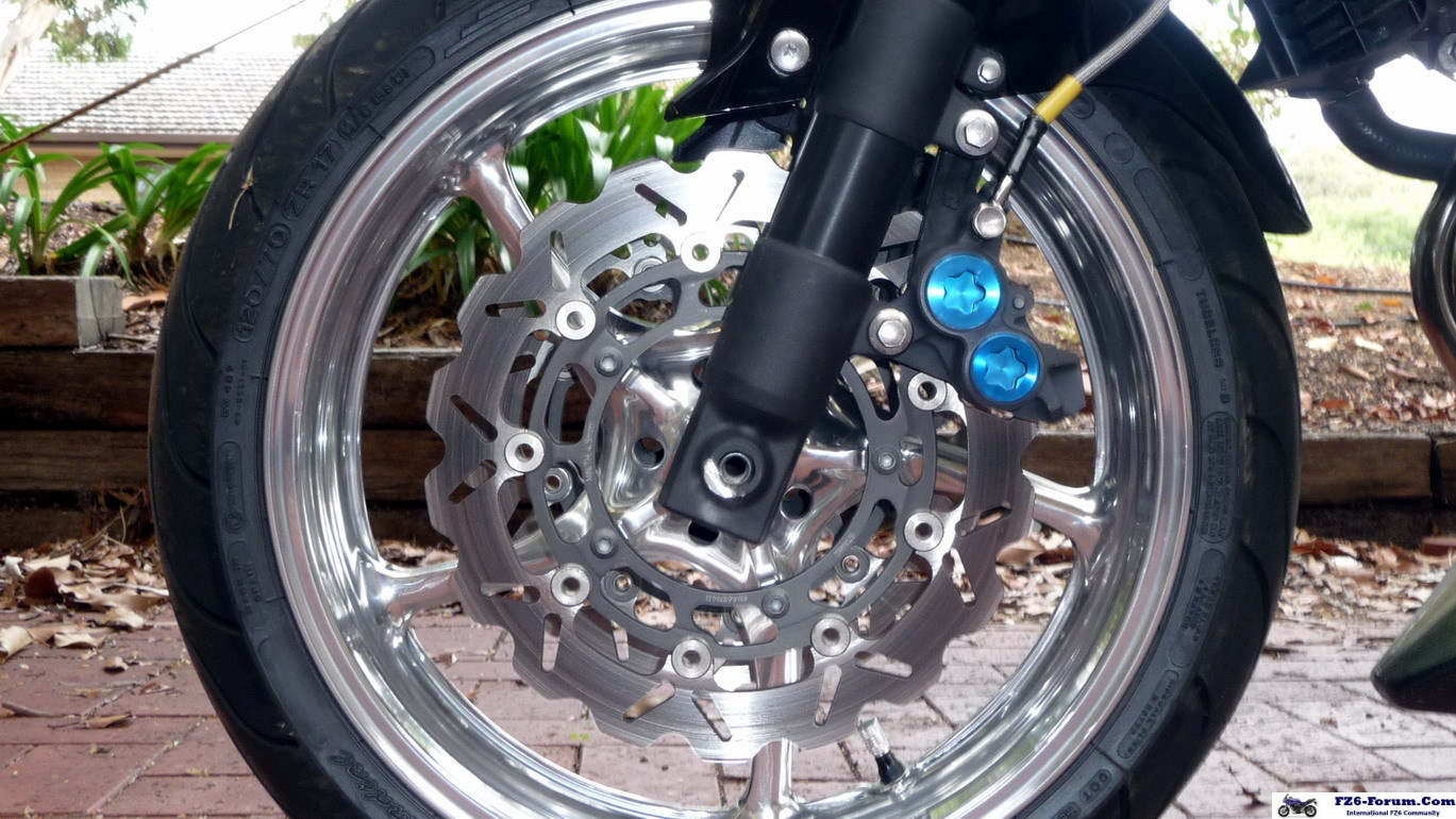 P1070697_resize_crop_-_forks