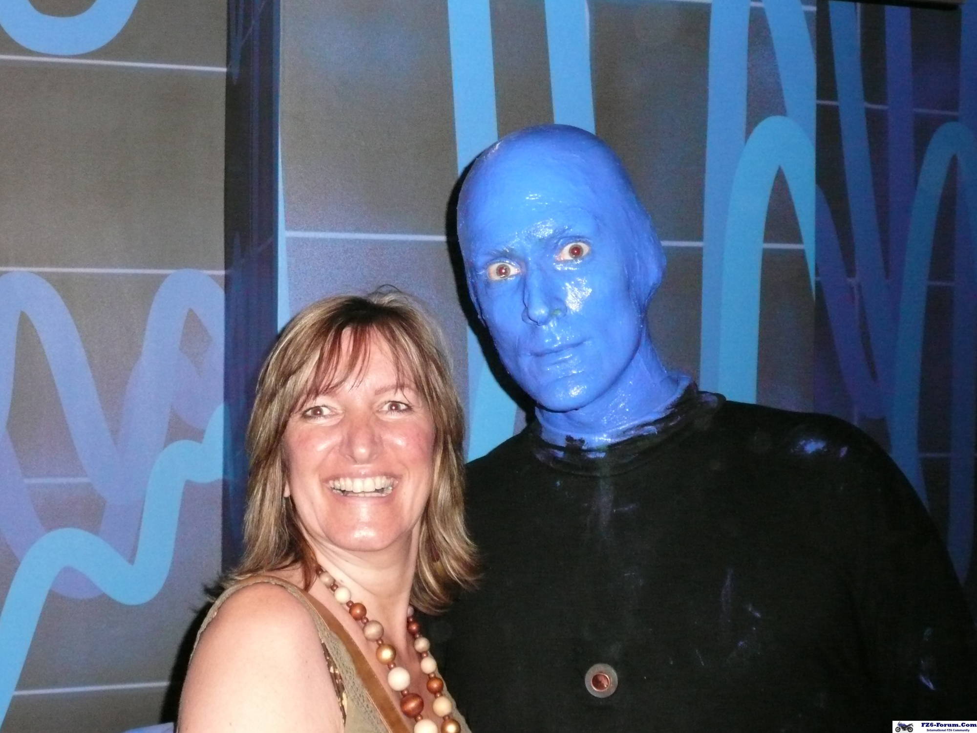 the wife with a blue man