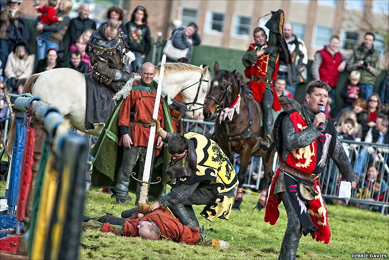 _49732800_jousting_04.jpg