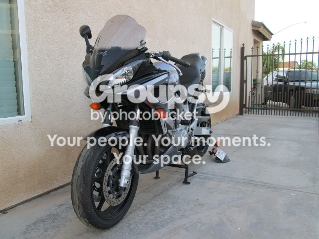 2005FZ6Crashed26Jan2013Front.jpg