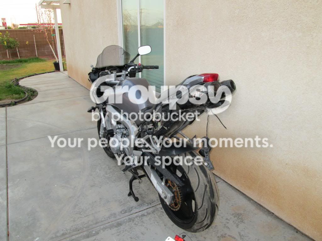 2005FZ6Crashed26Jan2013RearAngle.jpg
